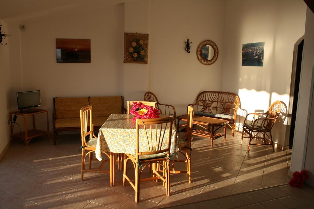 Appartement Residenza Stefanelli à Capo Vaticano Chambre photo